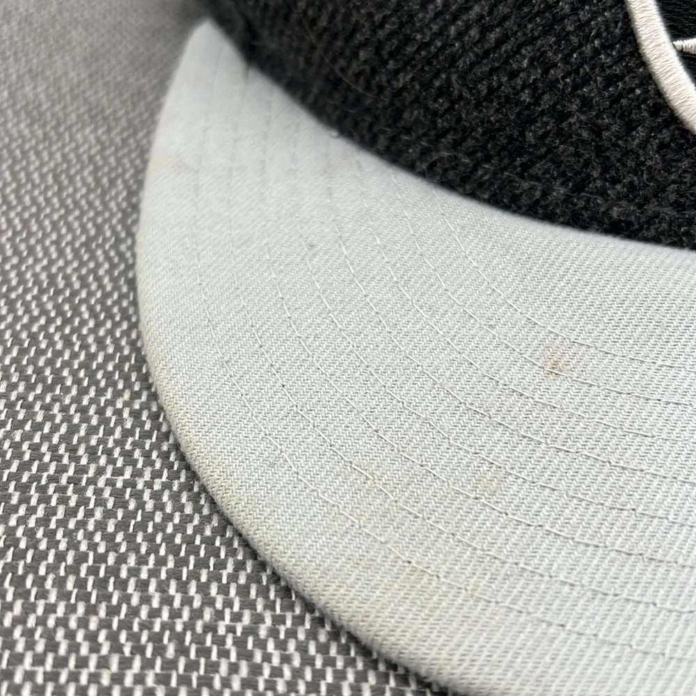 Oakland Raiders Logo NFL New Era 9Fifty Gray SnapBack Adjustable Cap Hat‎ OS